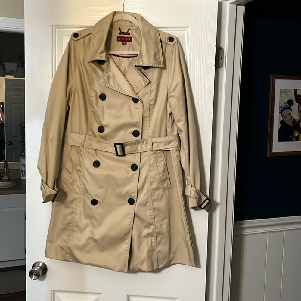 Women’s rain coat